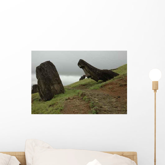 Osterinsel Moais im Steinbruch Wall Decal