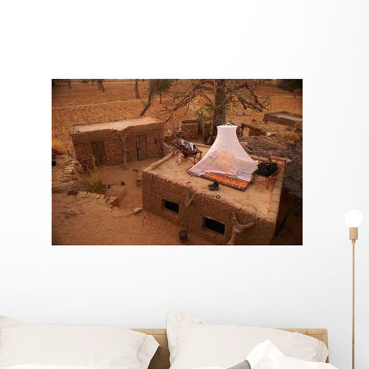 Backpacker-hotel Wall Decal