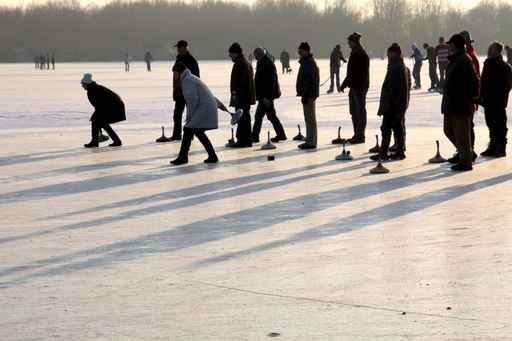 Winter Eisstockschiessen Auf Dem Wall Decal