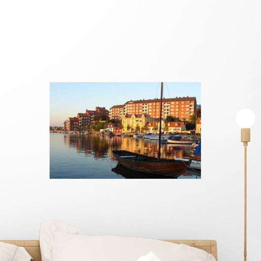 Lull Wall Decal