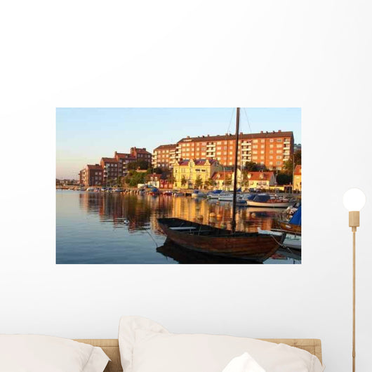 Lull Wall Decal