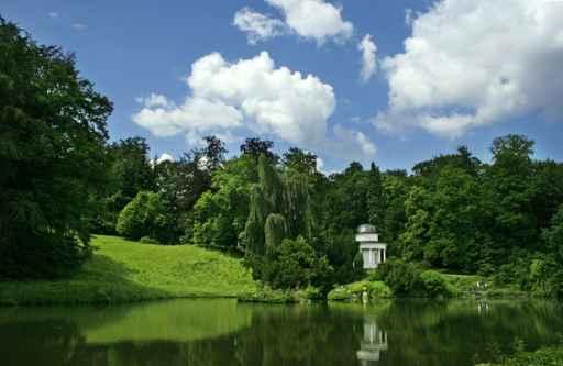 Tempel im Bergpark Wall Decal
