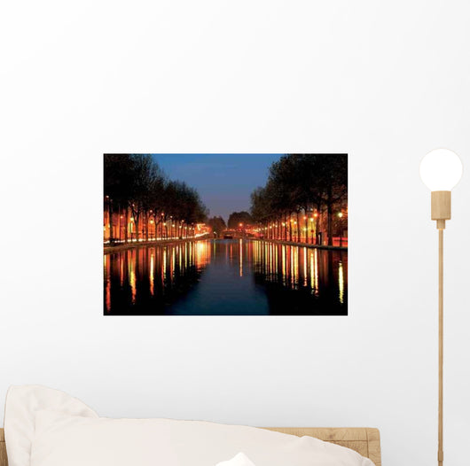 Reflection Canal Saint-martin Wall Decal