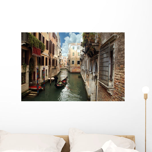 Gondolier Venice Italy Wall Decal