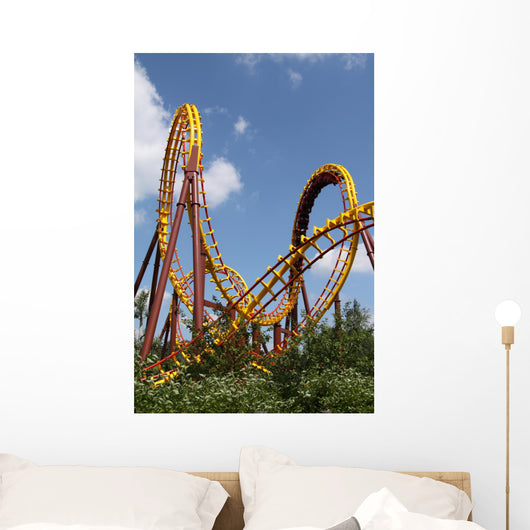 Montagnes Russes Wall Decal
