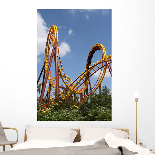 Montagnes Russes Wall Decal