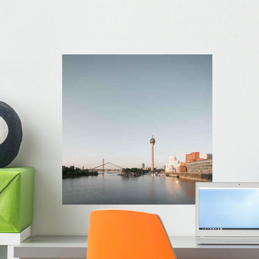Bauberry 229 Wall Decal