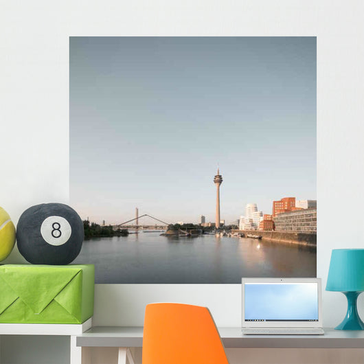 Bauberry 229 Wall Decal