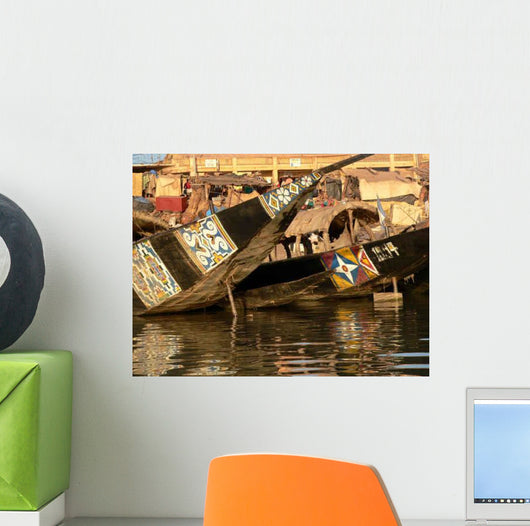 Barque Sur Fleuve Niger Wall Decal