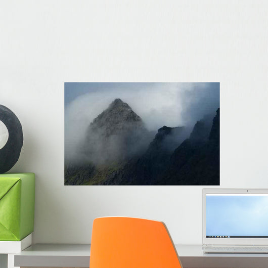 Trolls Berggipfel Am Trollfjord Wall Decal