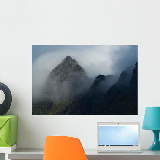 Trolls Berggipfel Am Trollfjord Wall Decal
