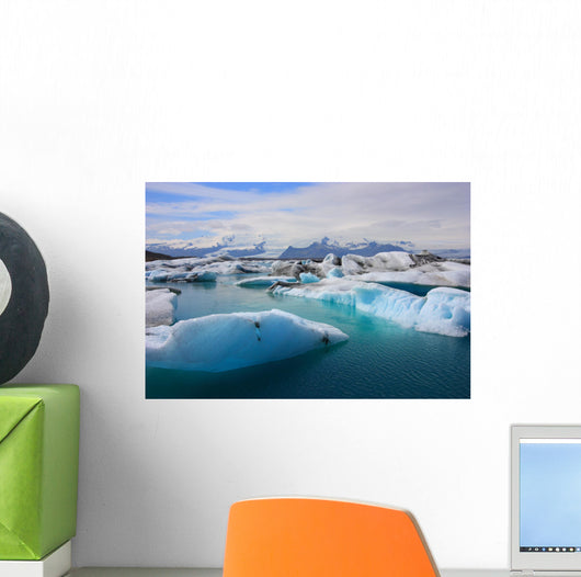 Icebergs in iceland Wall Mural