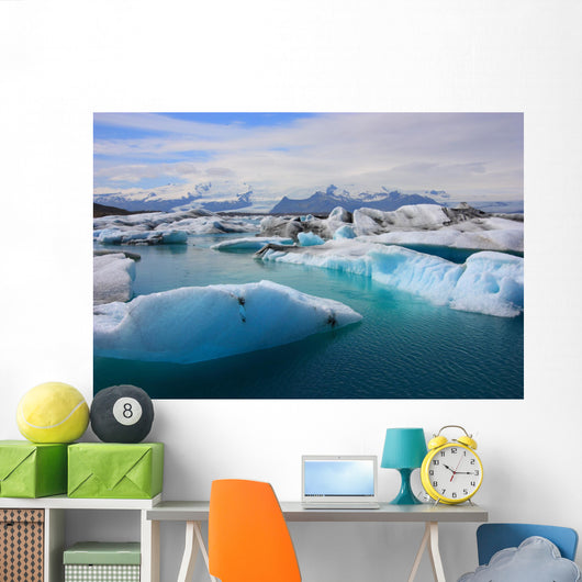 Icebergs in iceland Wall Mural