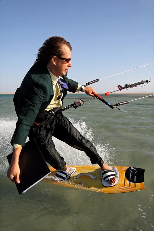 kitesurfing Wall Mural