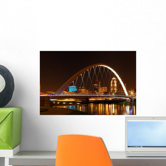 One Central Features Des Wall Decal