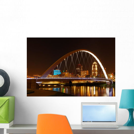 One Central Features Des Wall Decal