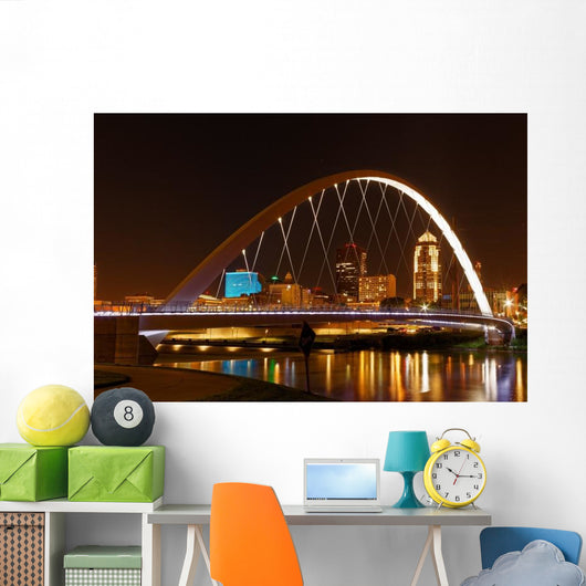 One Central Features Des Wall Decal