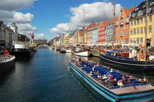 Tour Copenhagen Wall Decal