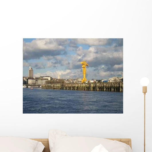 Grue Jaune Nantes Wall Decal