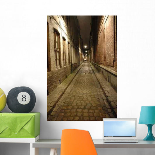 Rue Deserte Wall Decal