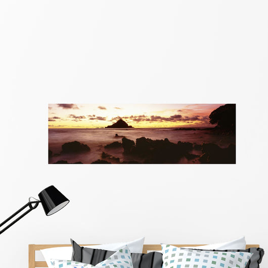 USA Hawaii Maui Alau Wall Decal Design 2