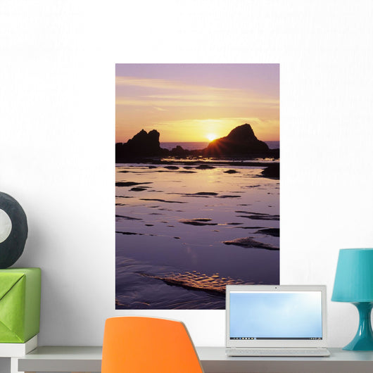 USA Sun Setting over Wall Decal