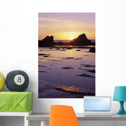 USA Sun Setting over Wall Decal