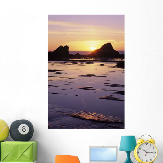 USA Sun Setting over Wall Decal