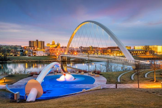Des Moines Iowa Skyline City Scape Wall Decal