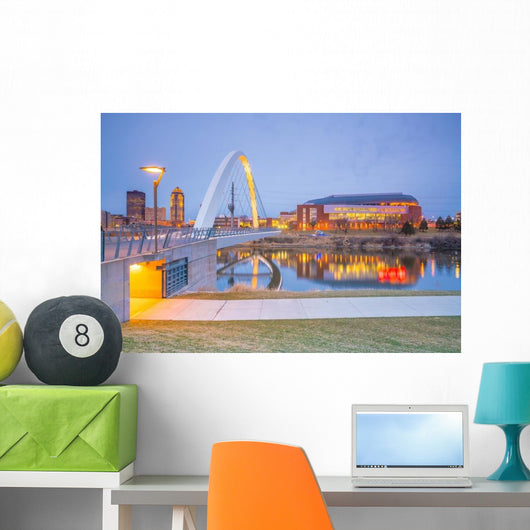 Des Moines Iowa Skyline Wall Decal