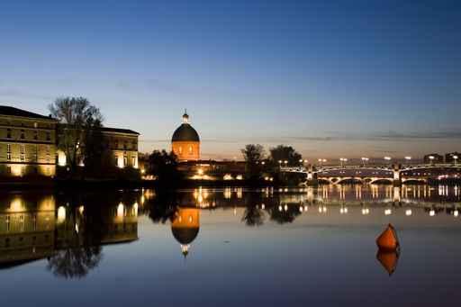 Garonne Nocturne Wall Decal
