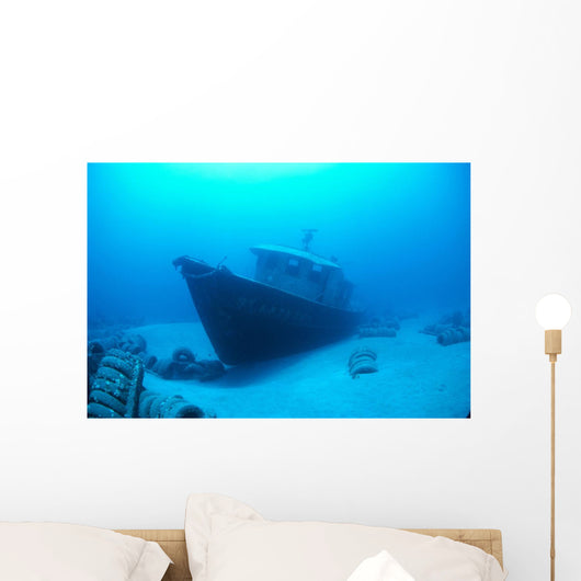 Hawaii, Maui, Kihei, Front View Of St Anthony Wreck In Deep Blue Water Wall Mural