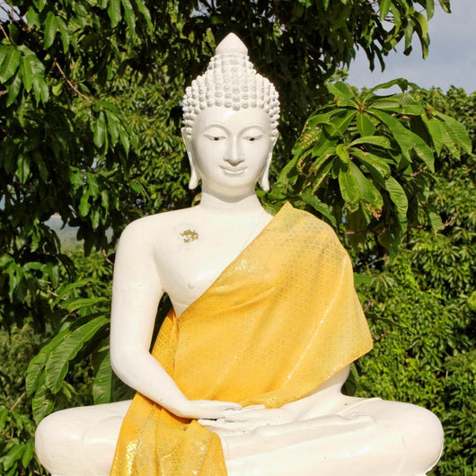 sitting white buddha - koh samui, thailand Wall Mural