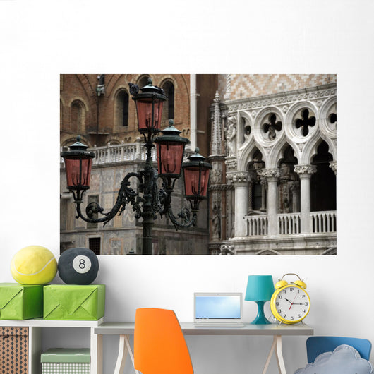 St Mark 39 S