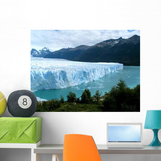 Front Du Glacier Wall Decal