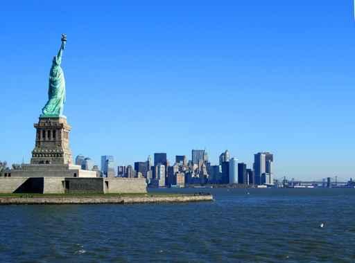 Statue Liberty and Lower Wall Decal