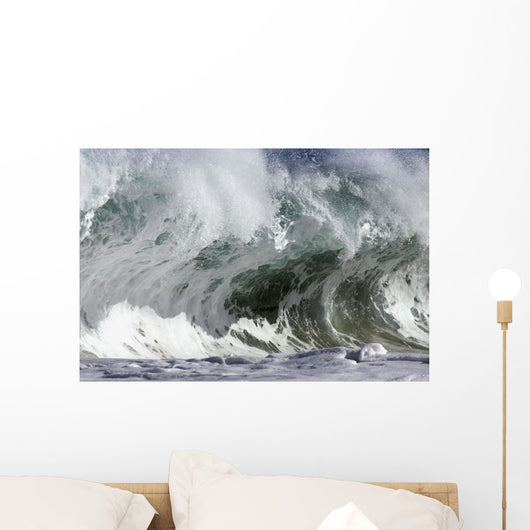 Hawaii, Big powerful wave break Wall Mural