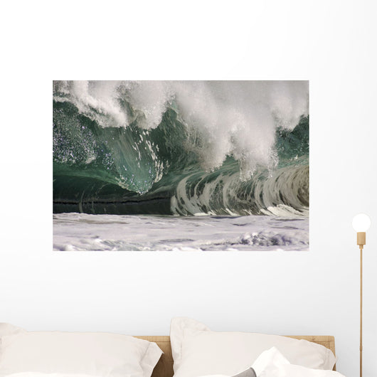 Hawaii, Big powerful wave break Wall Mural