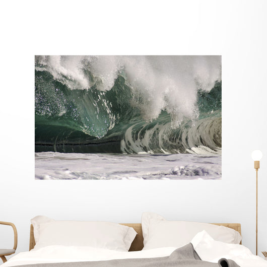 Hawaii, Big powerful wave break Wall Mural