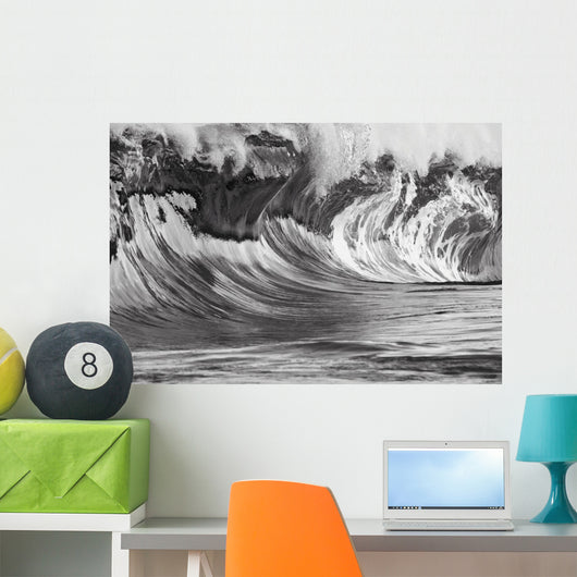 Hawaii, Big powerful wave breaks on the shore Wall Mural