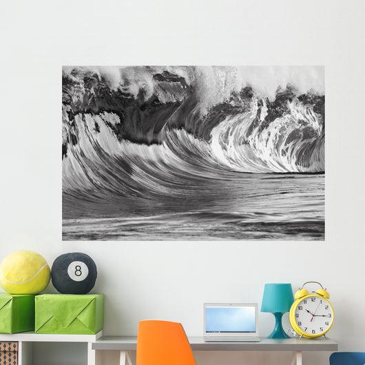 Hawaii, Big powerful wave breaks on the shore Wall Mural