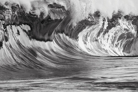 Hawaii, Big powerful wave breaks on the shore Wall Mural