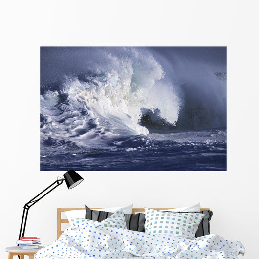 Hawaii, Big powerful wave break Wall Mural