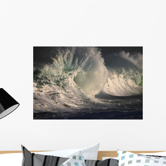 Hawaii, Big powerful wave break Wall Mural