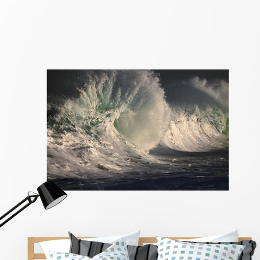 Hawaii, Big powerful wave break Wall Mural