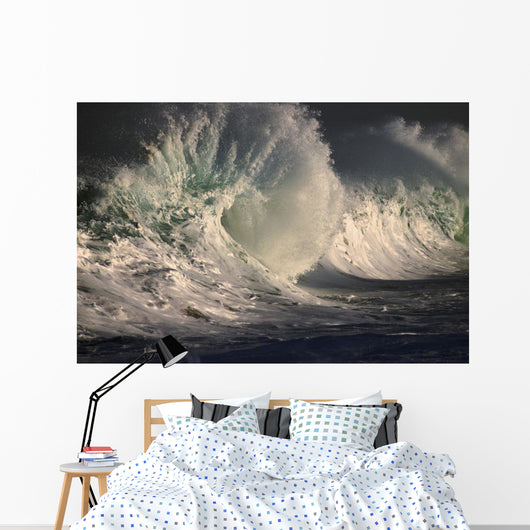 Hawaii, Big powerful wave break Wall Mural