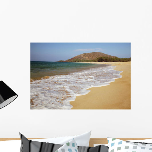 Hawaii, Maui, Makena, Big Beach on a sunny day Wall Mural