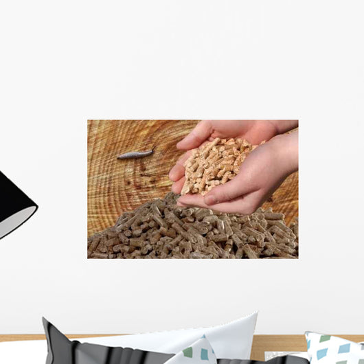 Hand Mit Holzpellets Wall Decal