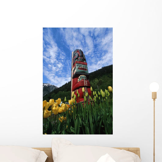 Totem Pole with Tulips Wall Decal