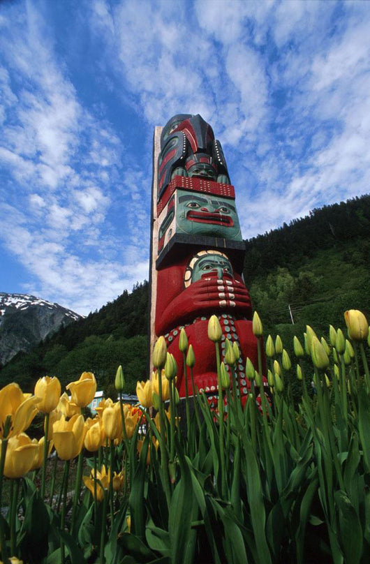 Totem Pole with Tulips Wall Decal
